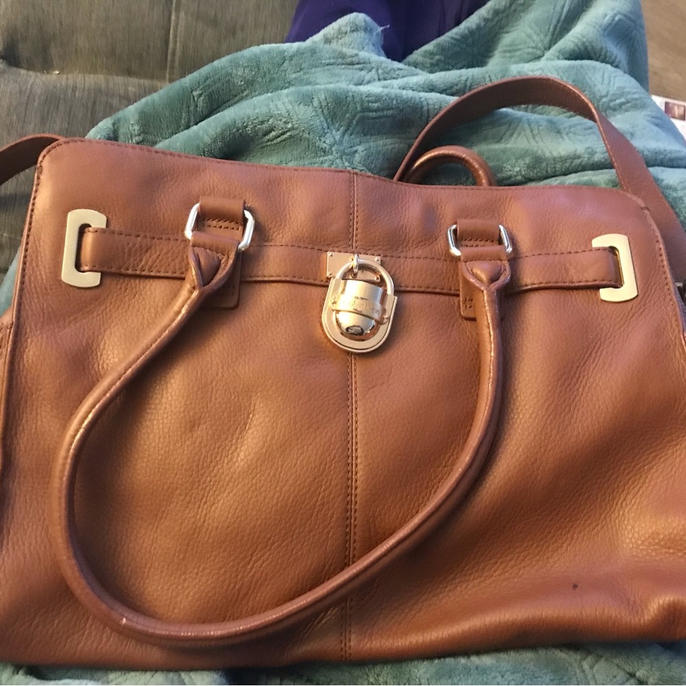 NEW Calvin Klein butter soft pebble Large Bag,LONG strap.Similar to Michael Kors